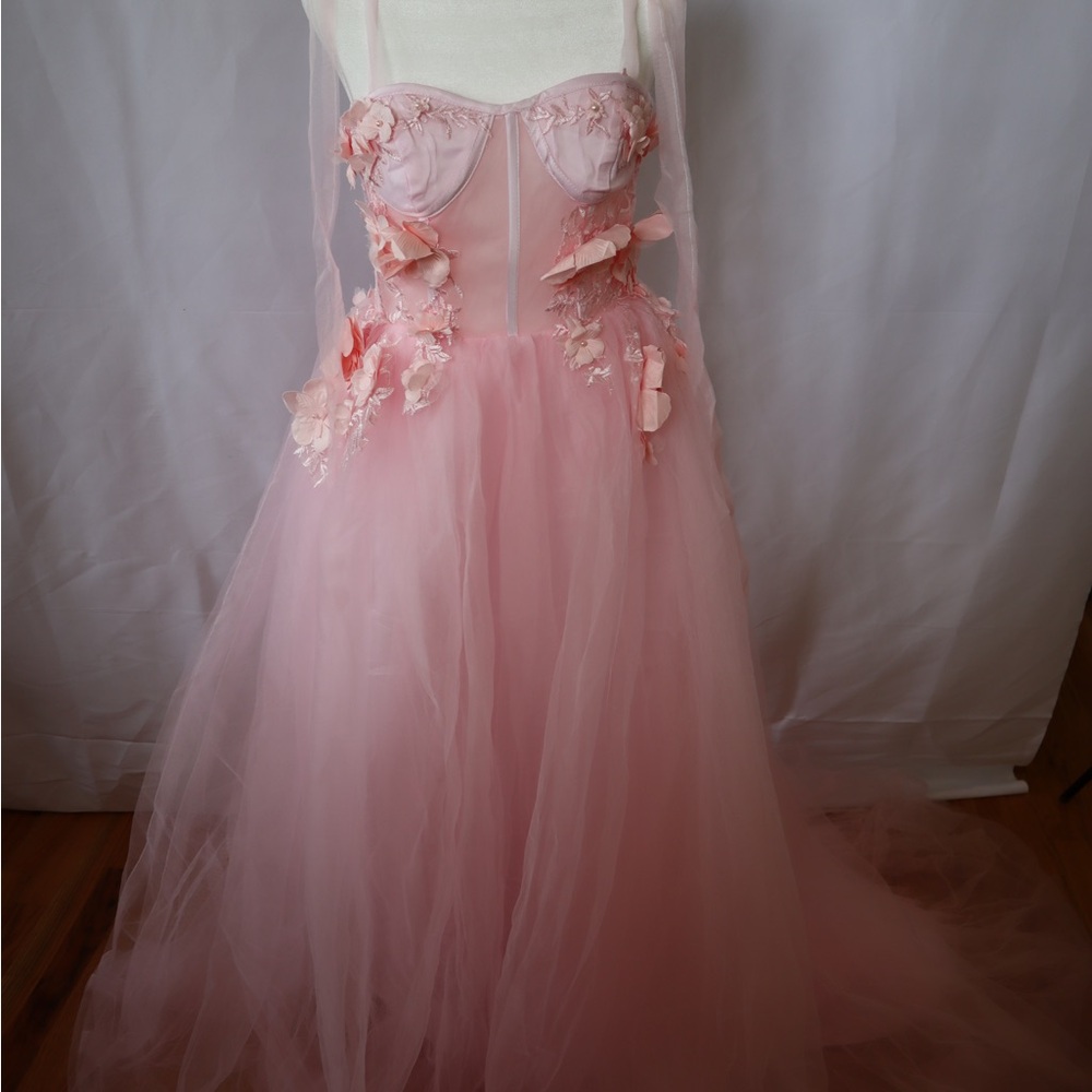 Elegant Pink Tulle Gown with Floral Accents